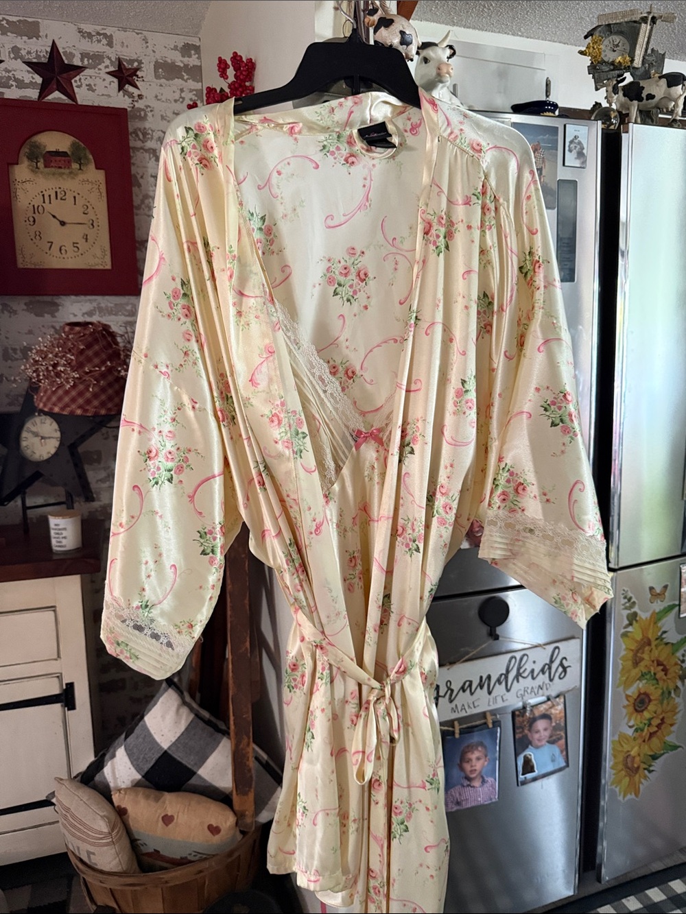 Secret Treasures Cream Satin Floral Robe with Pink Accents